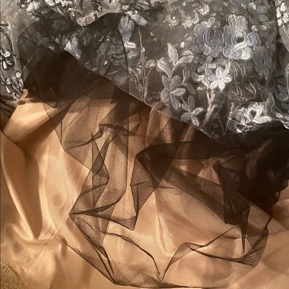 Jovani size 12 special occasion dress gorgeous worn once - Picture 13 of 13